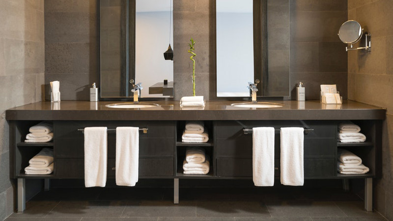 Projects photo of mirrors in bathroom